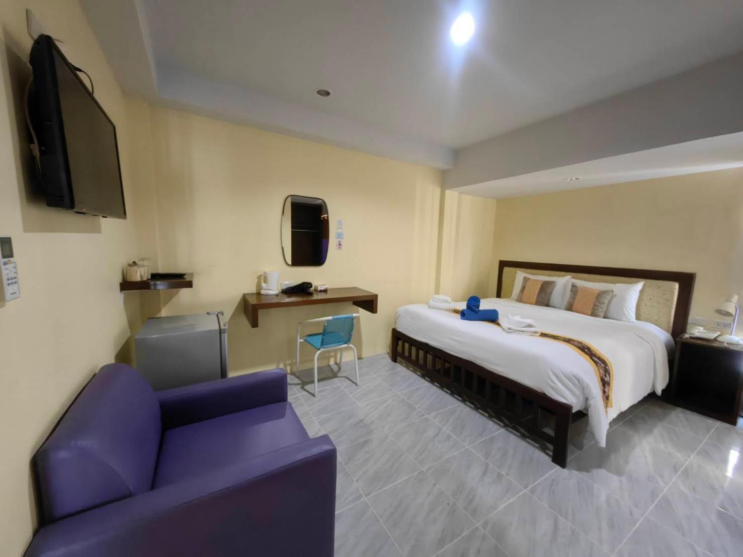 Chom By The Sea Hotel Ao Nam Mao Ngoại thất bức ảnh