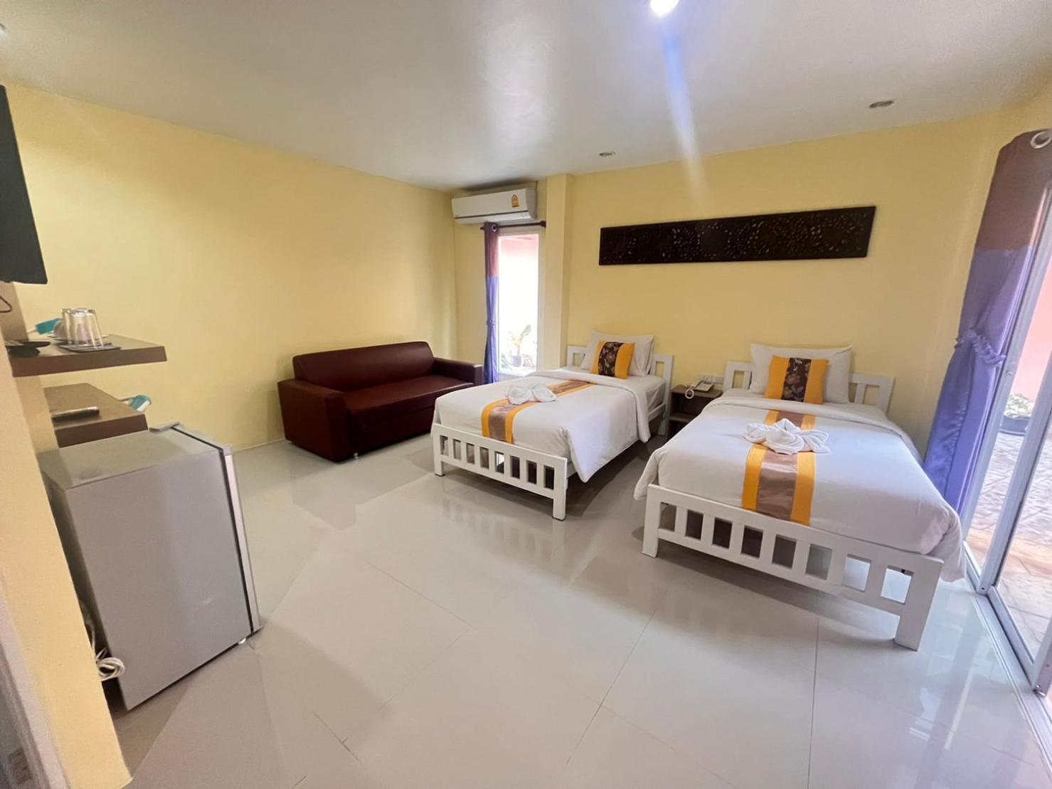 Chom By The Sea Hotel Ao Nam Mao Ngoại thất bức ảnh