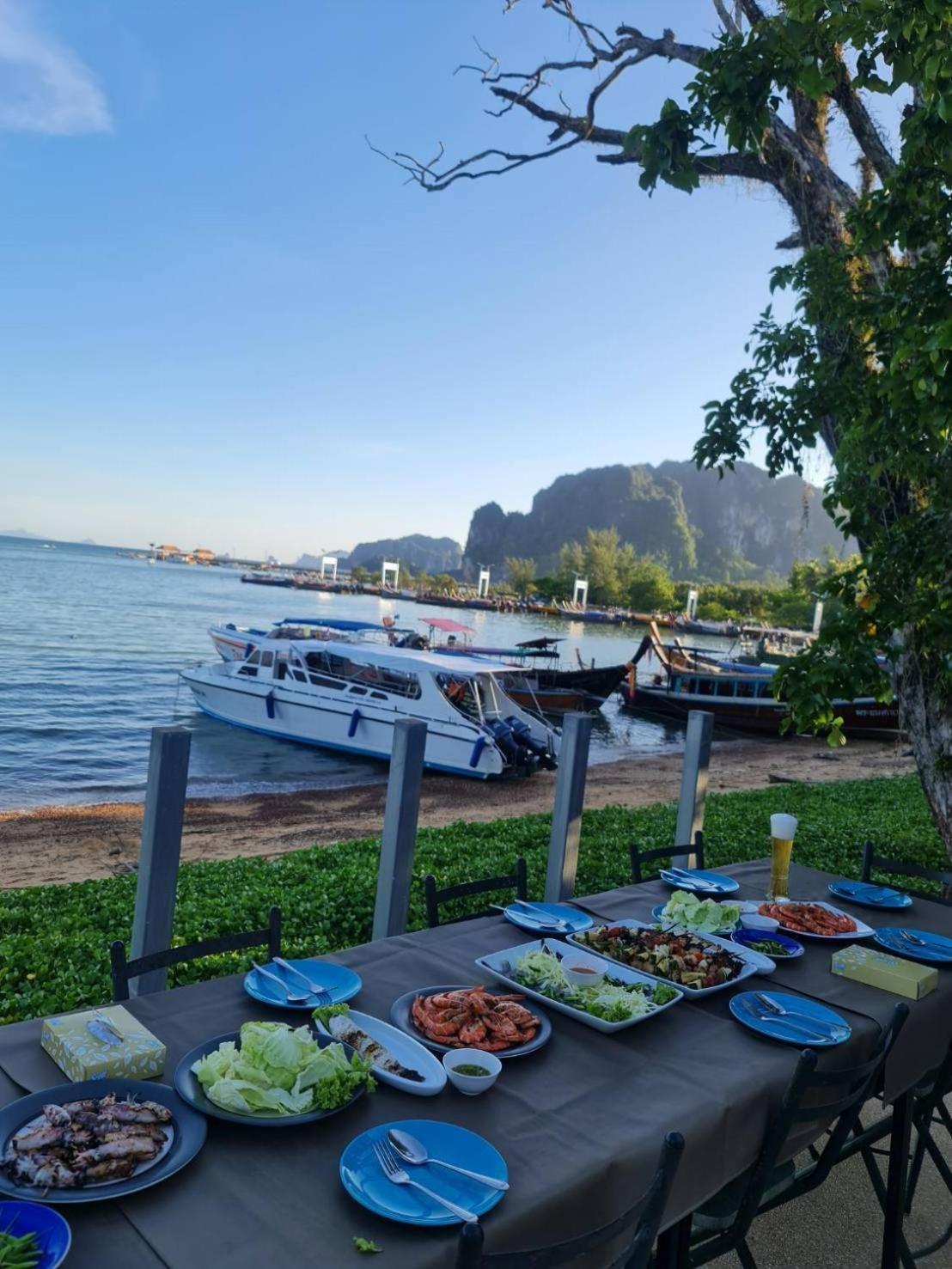 Chom By The Sea Hotel Ao Nam Mao Ngoại thất bức ảnh