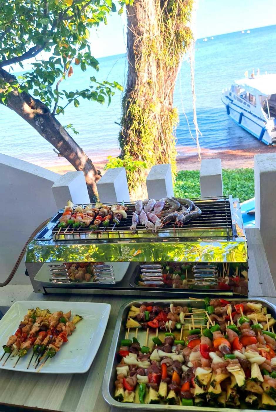 Chom By The Sea Hotel Ao Nam Mao Ngoại thất bức ảnh